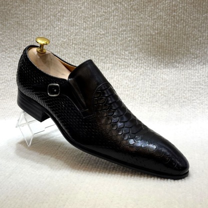 Men's Genuine Leather Crocodile Embossed Pointed Toe Loafers