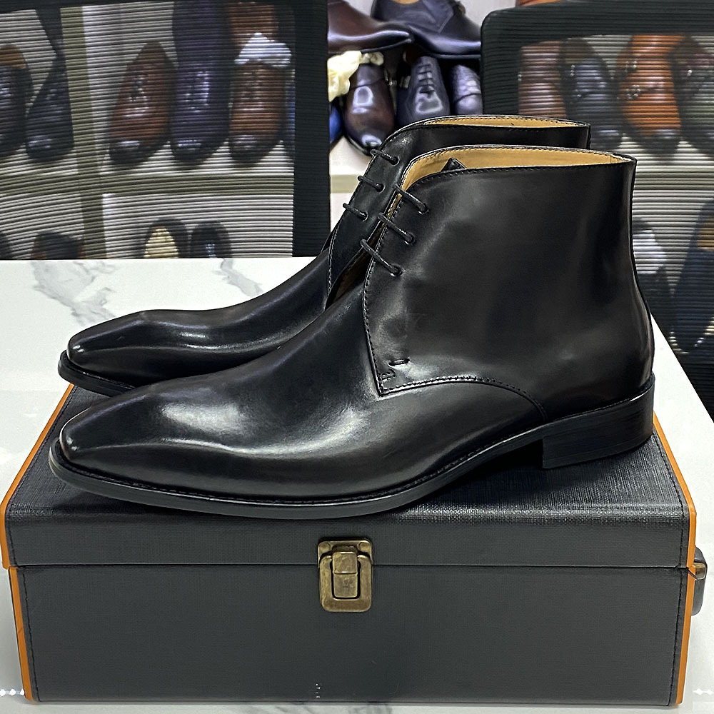 Guangzhou handmade leather shoes factory direct sales cowhide business suits British Korean retro men's leather boots lace-up men's shoes