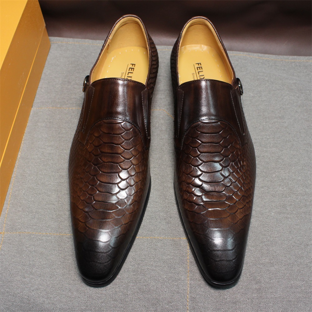 Men's Genuine Leather Crocodile Embossed Pointed Toe Loafers