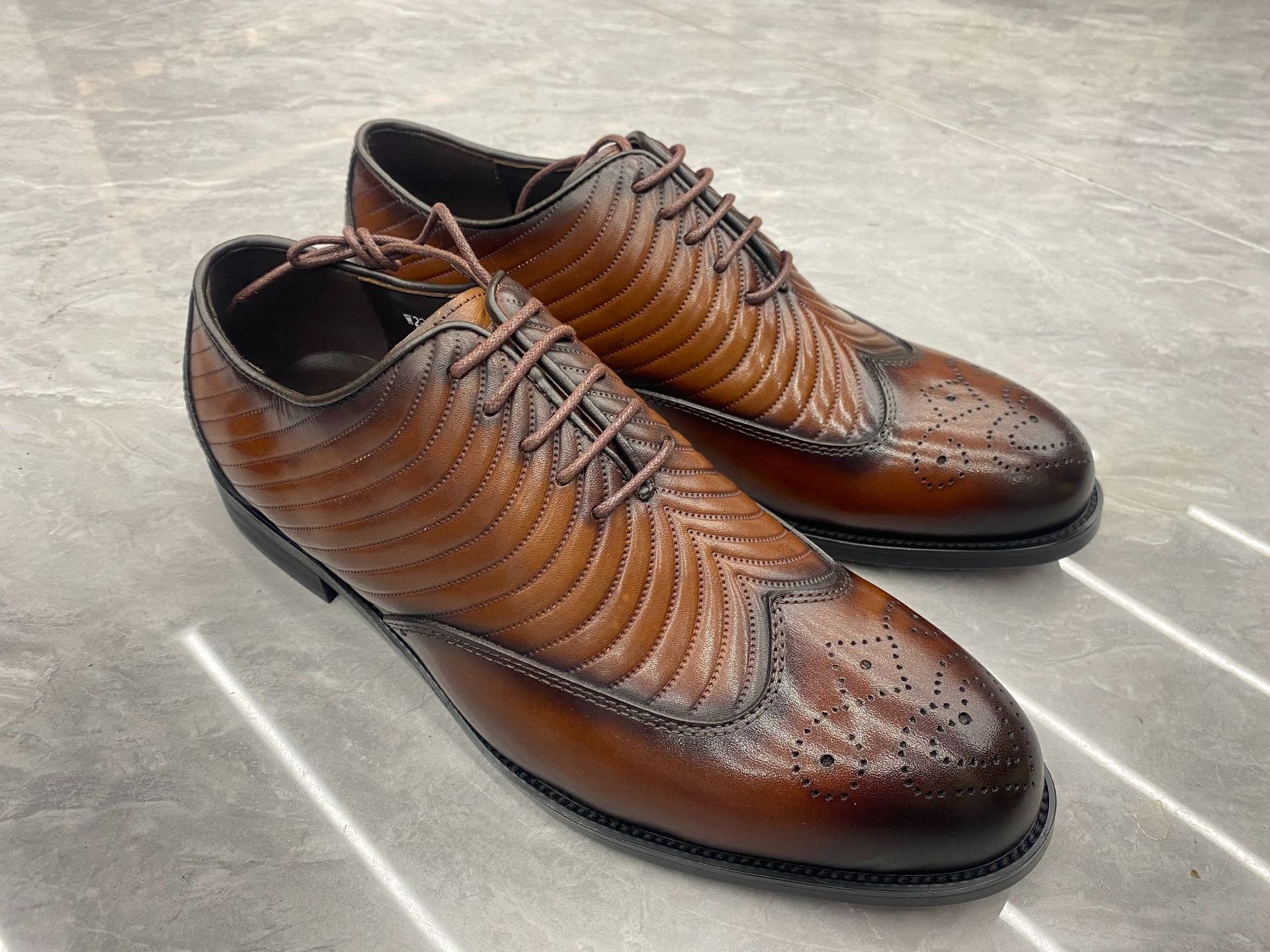 Men's Business Casual Embossed Cowhide Leather Oxford Shoes
