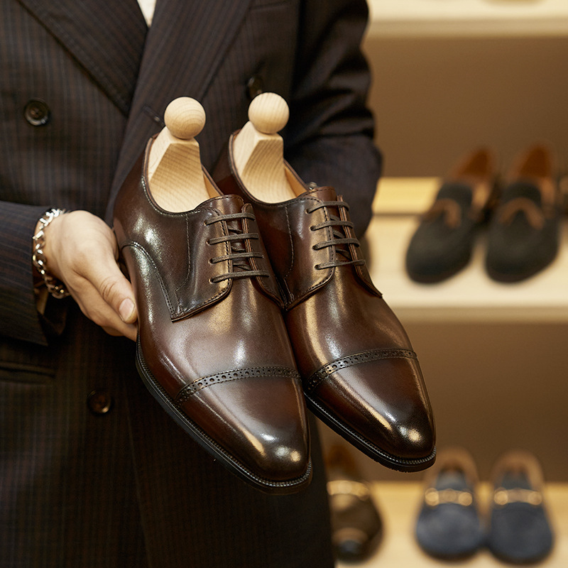 Brogue-style plus-size retro genuine leather men's shoes