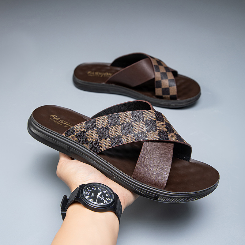 New summer outdoor leisure men's large size slippers beach shoes