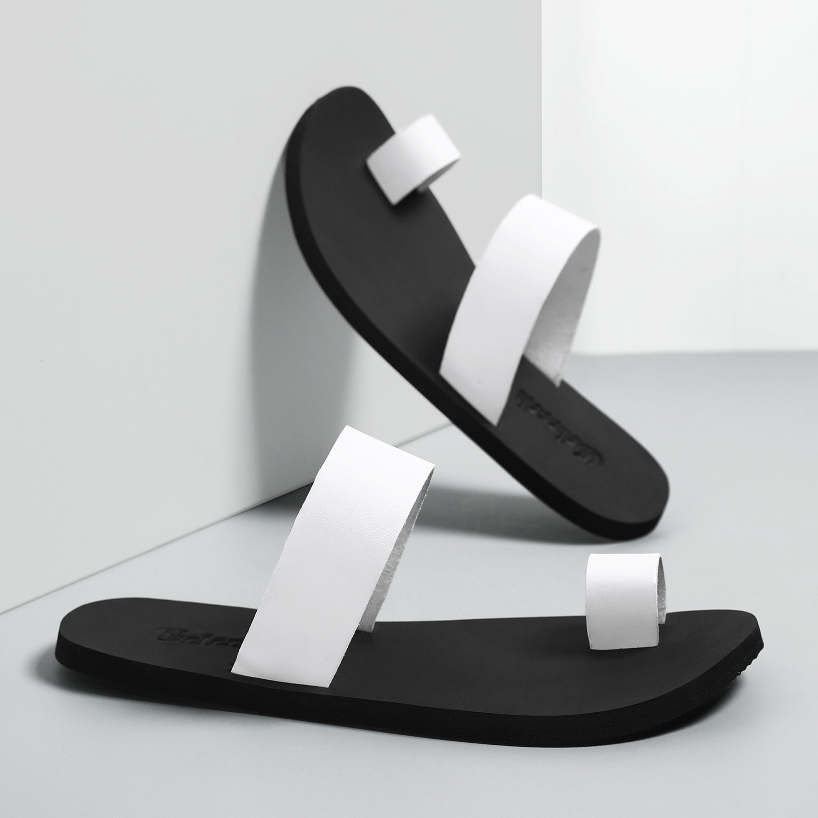 [Copy]GUYSTEP™Large size men's zipper casual hollow breathable sandals