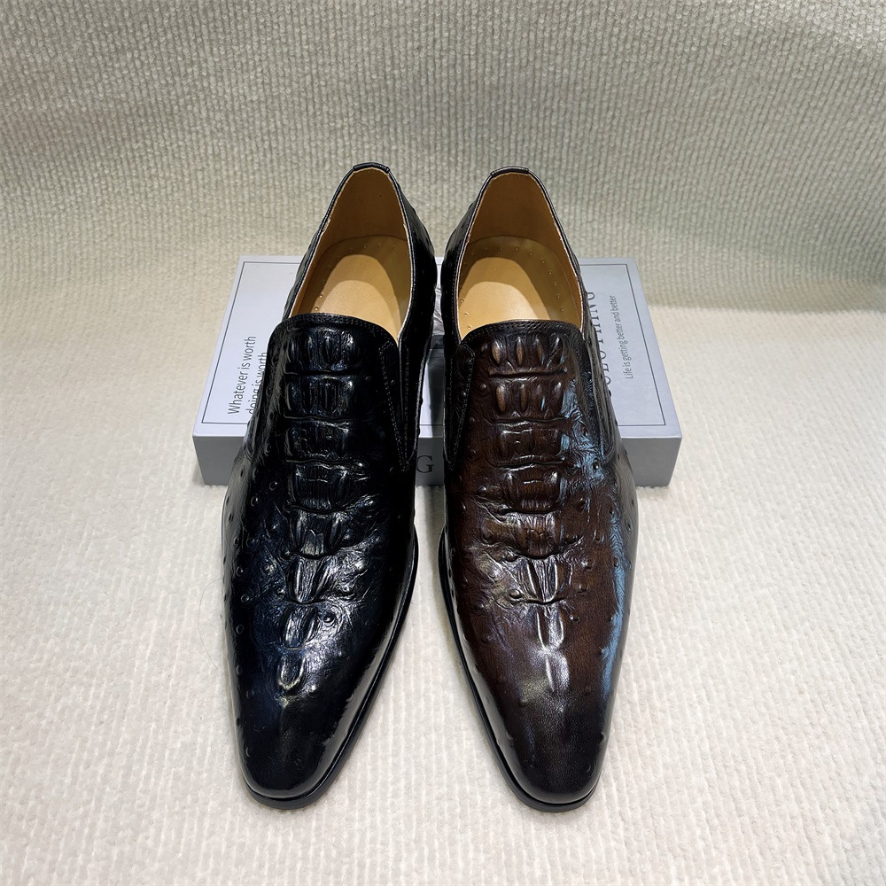 [Copy]Exquisitely carved dark brown loafers, luxurious and elegant texture highlights gentleman style