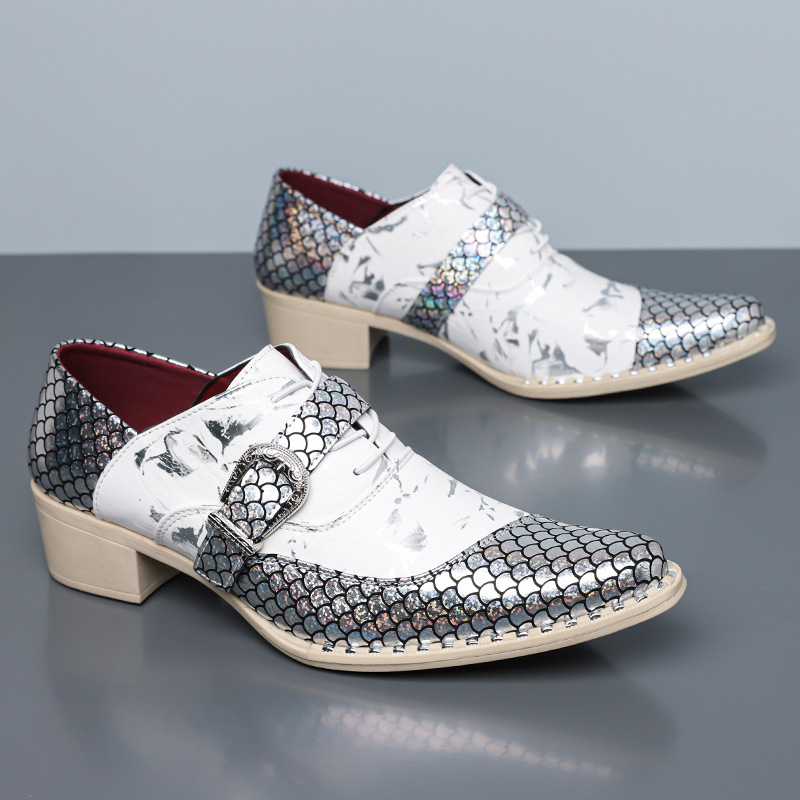 2026 New Pointed-Toe Casual Shoes with Fish-Scale Texture