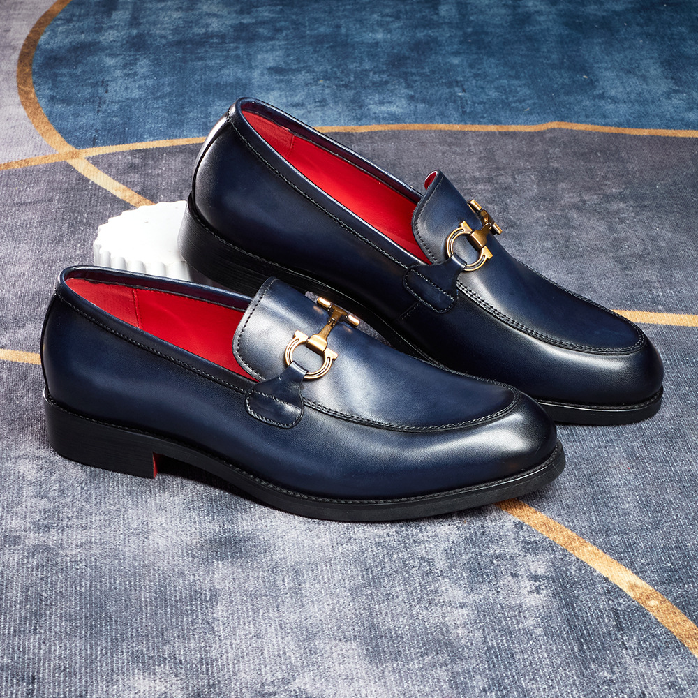 Men's shiny leather loafers with metal horsebit