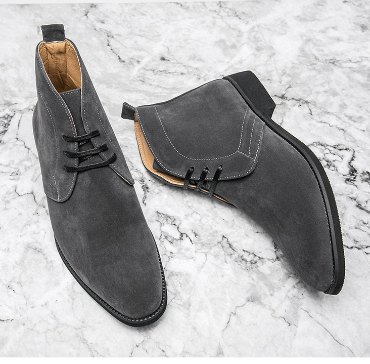Large size casual mid-cut lace-up boots-