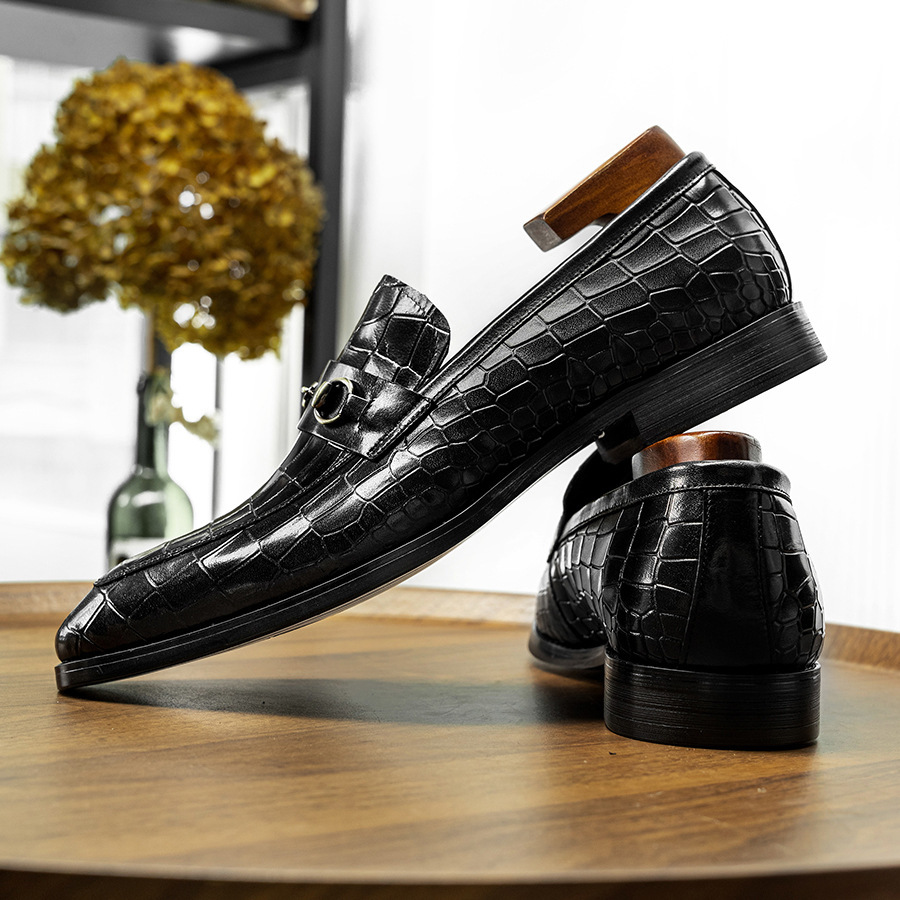 Men's leather shoes new business formal shoes men's Korean style pointed men's shoes cowhide horsebit buckle loafers