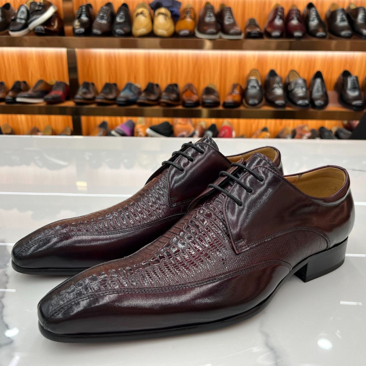 Men’s Burgundy Mixed‑Leather Derby Shoes | Croc‑Embossed Panel Lace‑Up Luxury Formal Dress Shoes