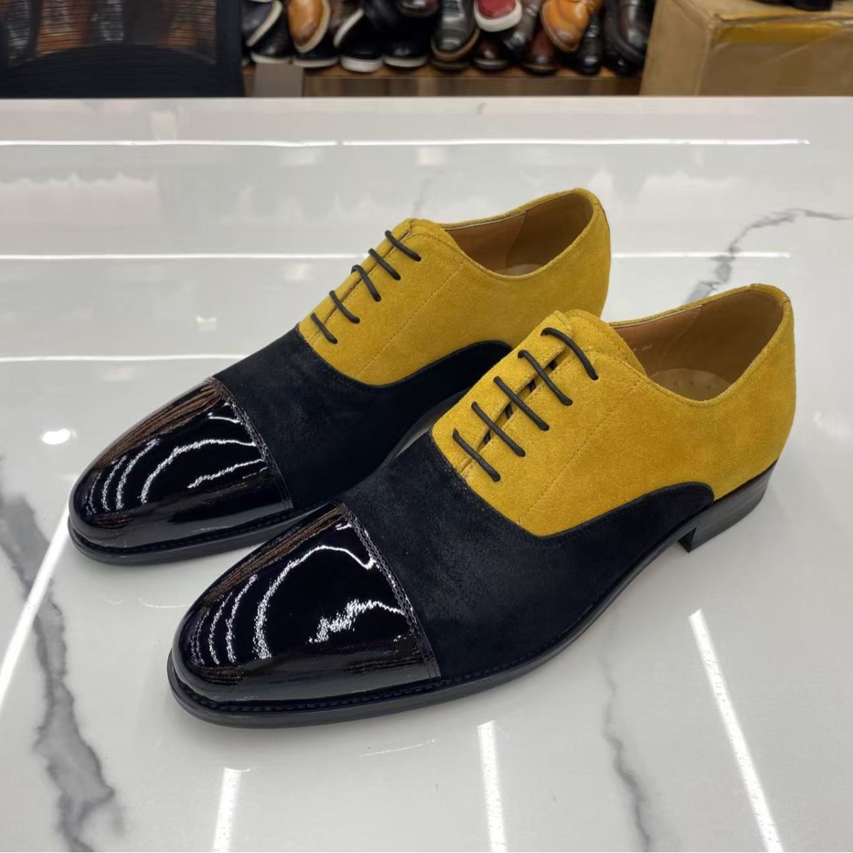 Handmade black and yellow patchwork men's formal leather shoes