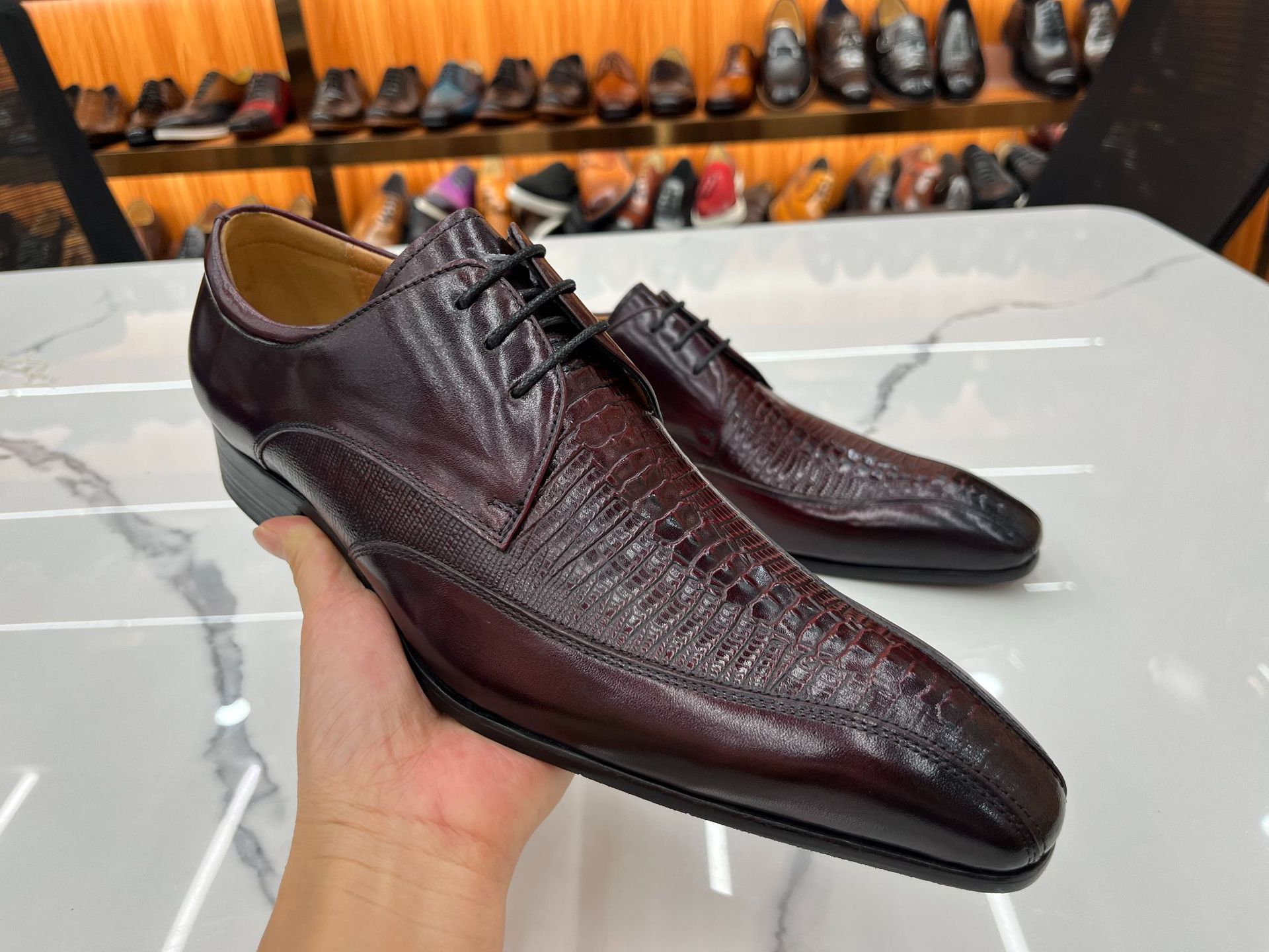 Men’s Burgundy Mixed‑Leather Derby Shoes | Croc‑Embossed Panel Lace‑Up Luxury Formal Dress Shoes