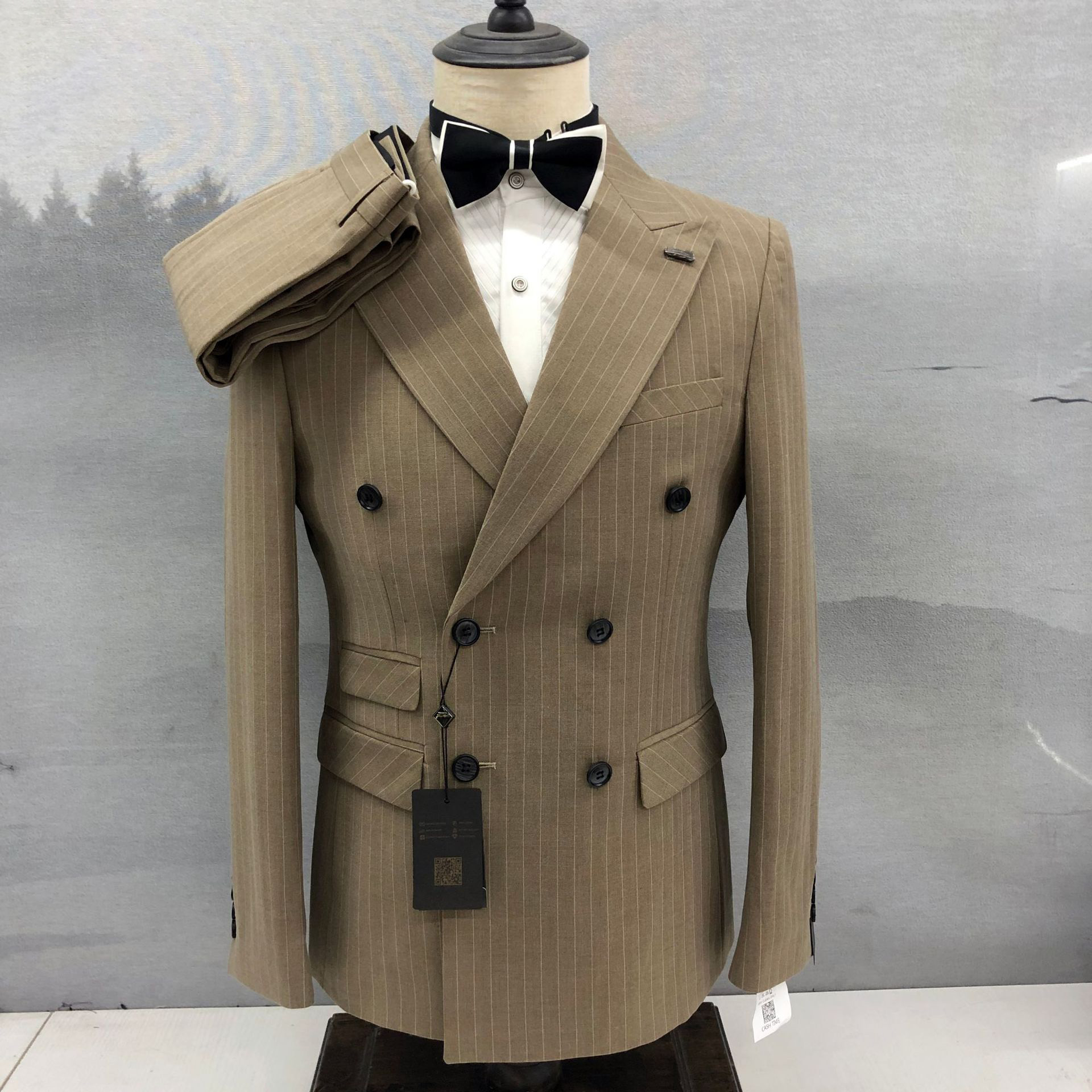 Slim-fit double-breasted two-piece men's business formal suit