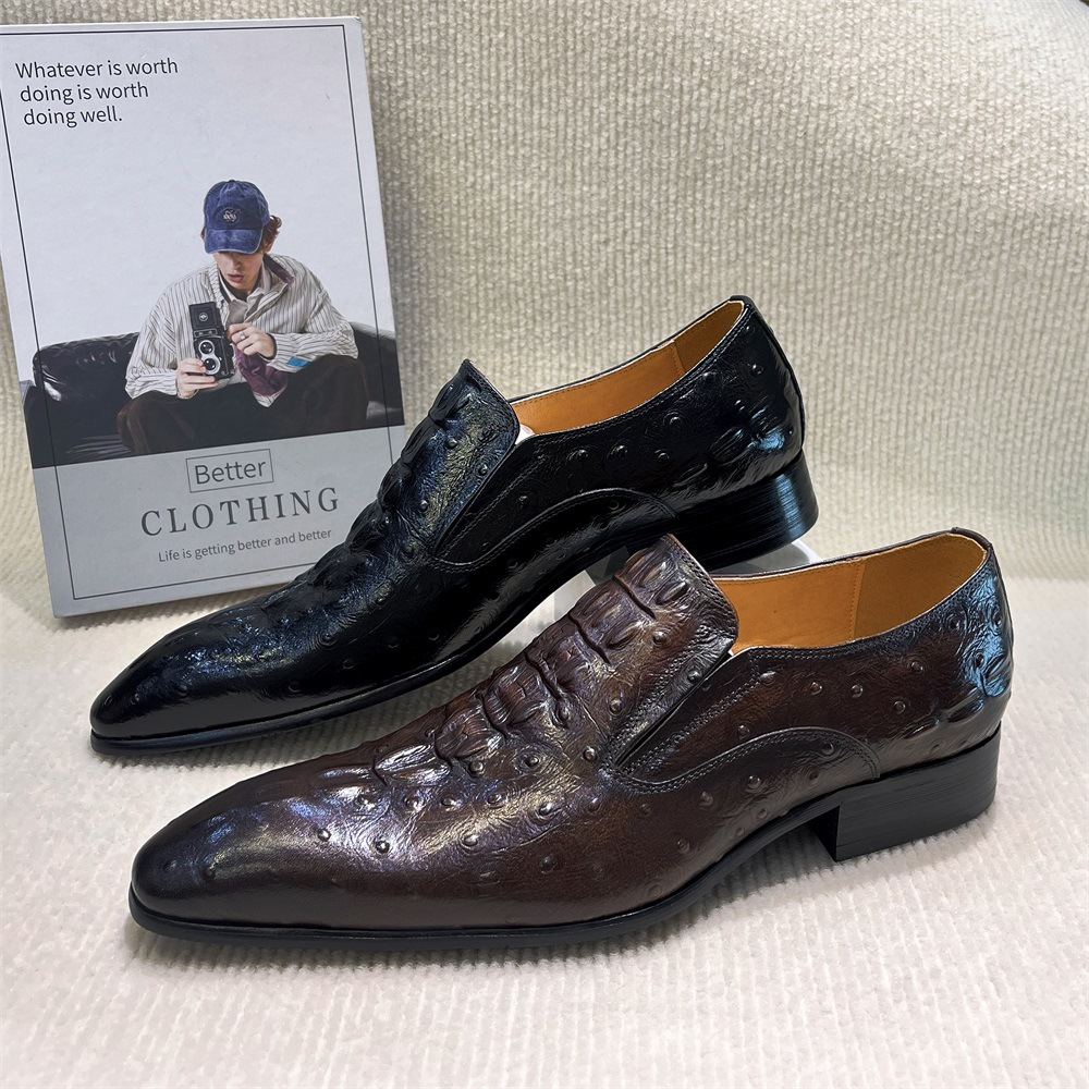 [Copy]Exquisitely carved dark brown loafers, luxurious and elegant texture highlights gentleman style