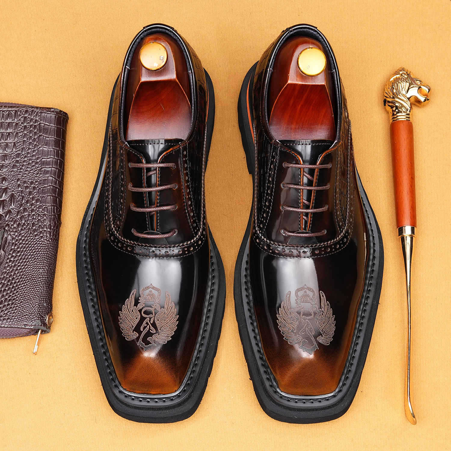 Men’s Croc‑Embossed Oxford Dress Shoes | Heraldic Emblem Square‑Toe Rugged Thick Sole Leather Shoes