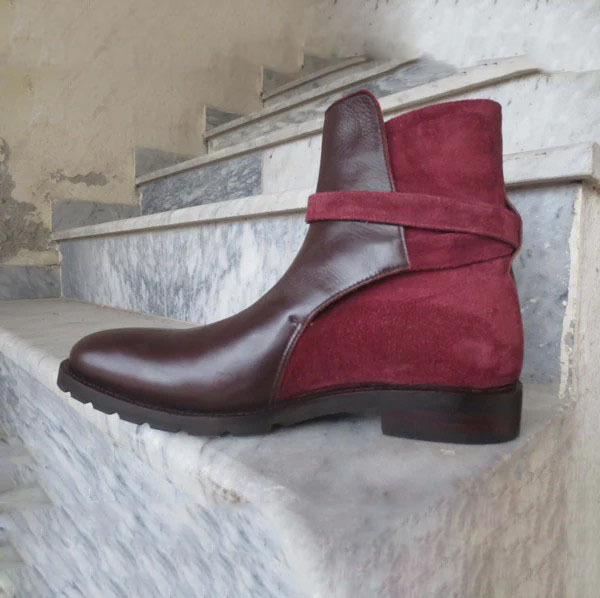 GUYSTEP™Classic Brown Paneled Chelsea Boots