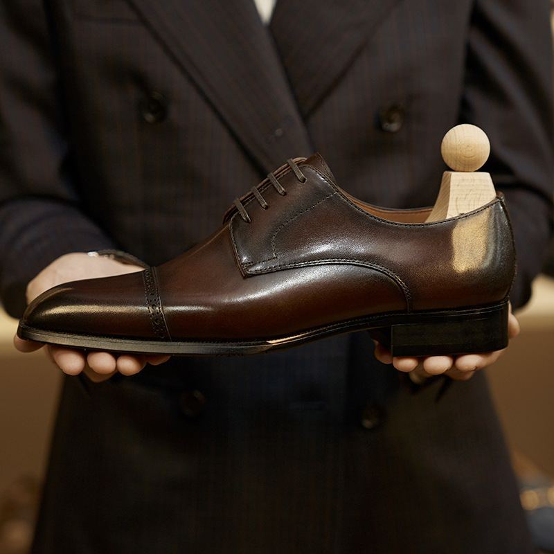 Brogue-style plus-size retro genuine leather men's shoes