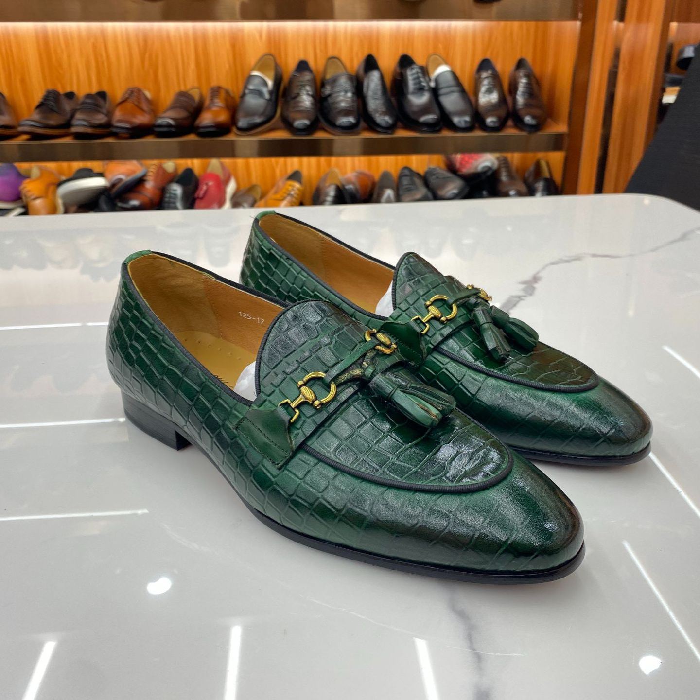 [Copy]Men's Breathable Black and White Color-Block Brogue Casual Shoes