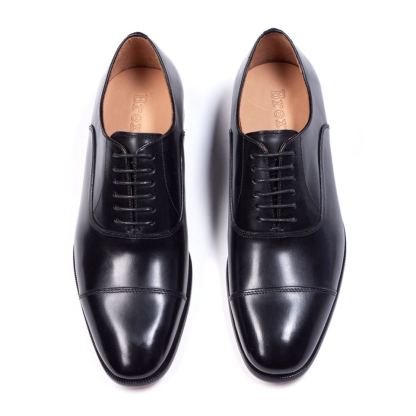 Men's smooth leather lace-up dress shoes