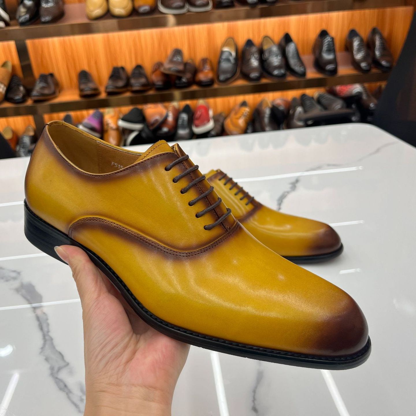 Men's Genuine Leather Breathable Non-Slip Pointed Toe Oxford Shoes