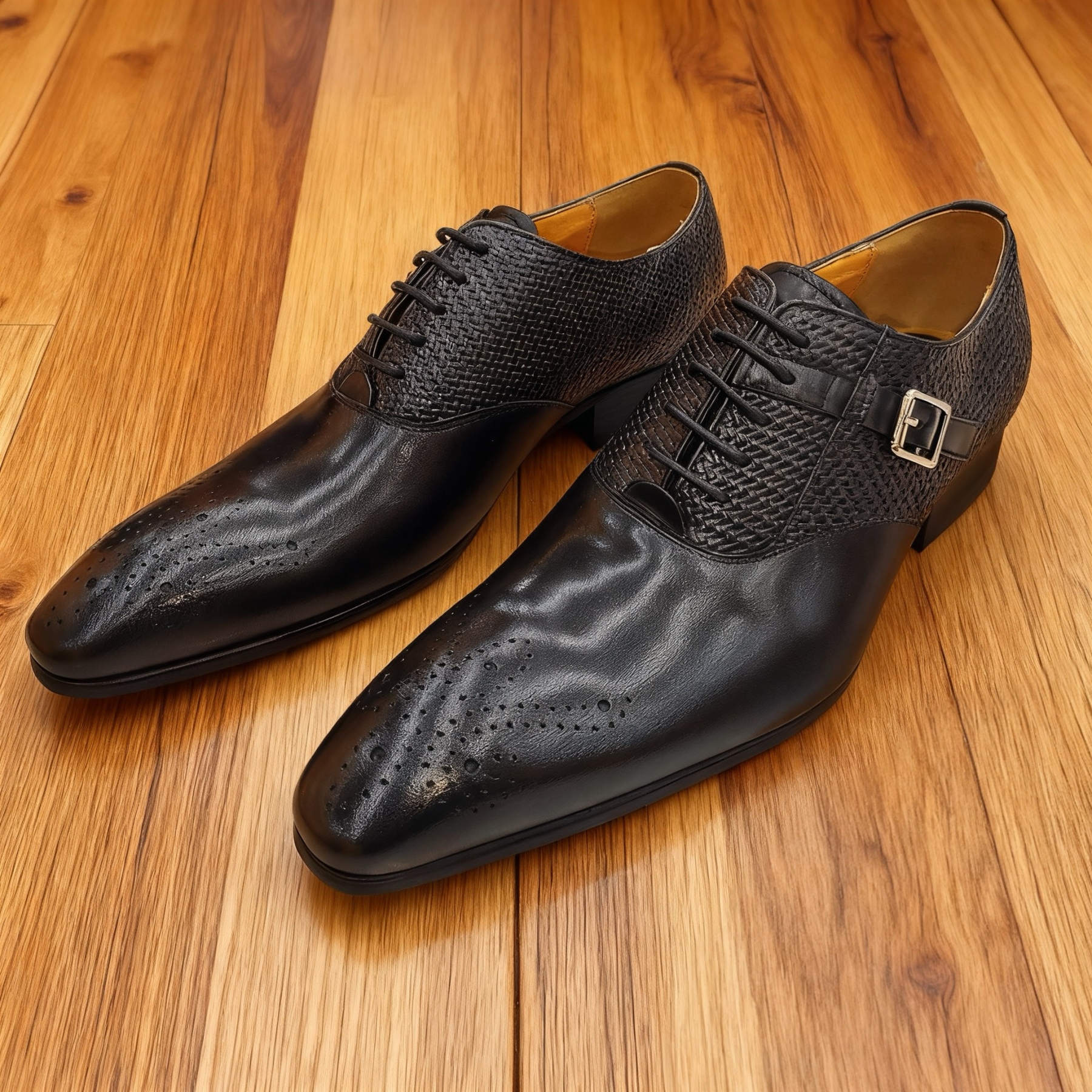 Men's Summer Genuine Leather Lace-Up Metal Buckle Brogue Oxford Shoes