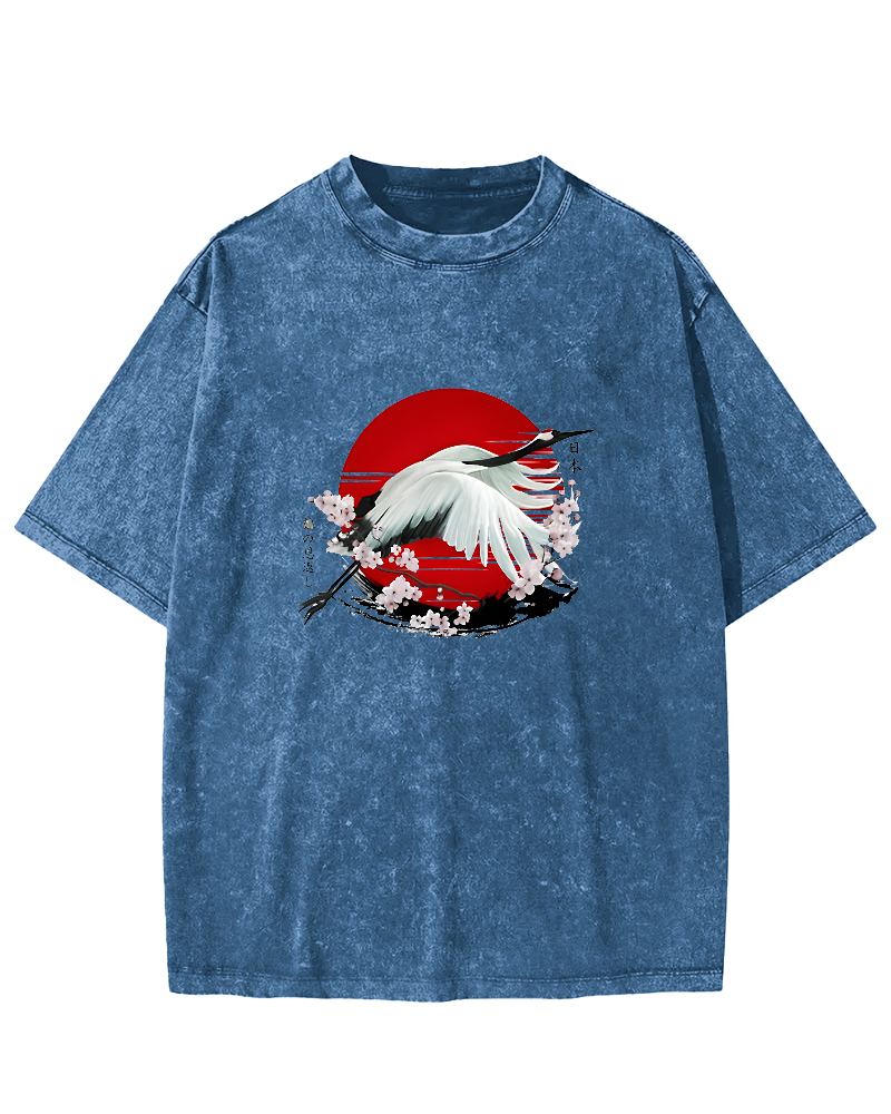 Japanese Flying Crane Pattern Vintage Distressed T-shirt-Zazasy