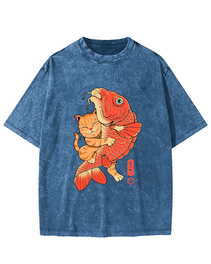 Japanese Style Cat Holding Koi Fish Vintage Distressed T-shirt-Zazasy