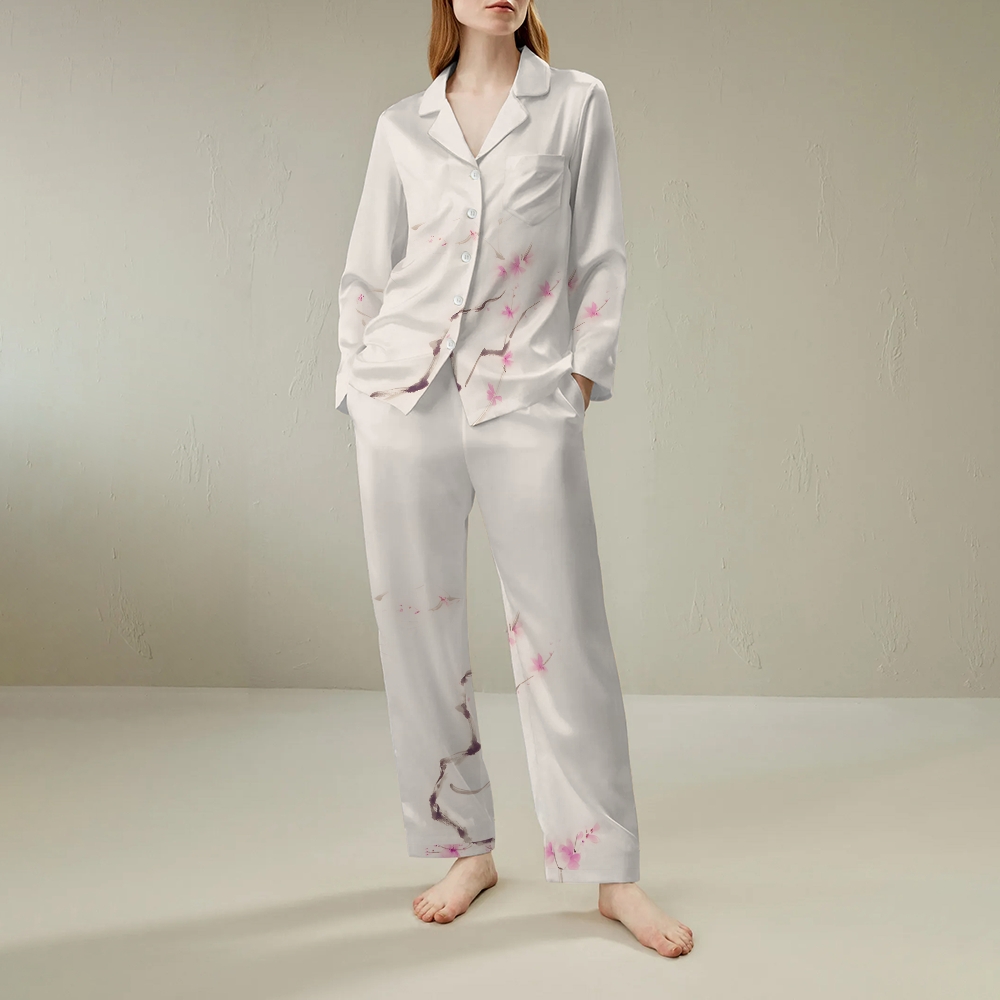 Plum Blossom Simple and Comfortable Long Sleeve Shirt and Pajama Set