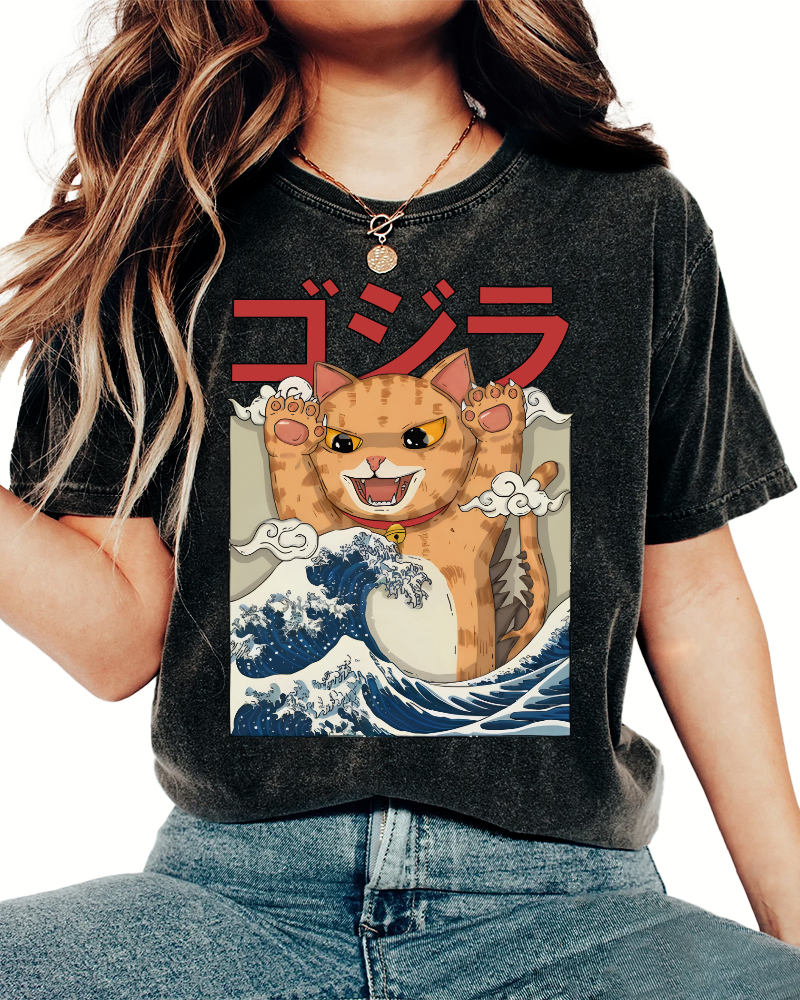 Cat in the Waves, Japanese Style Vintage Washed T-shirt-Zazasy