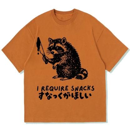 Raccoons wield knife requise snacks funny Japan Cotton casual T-shirt