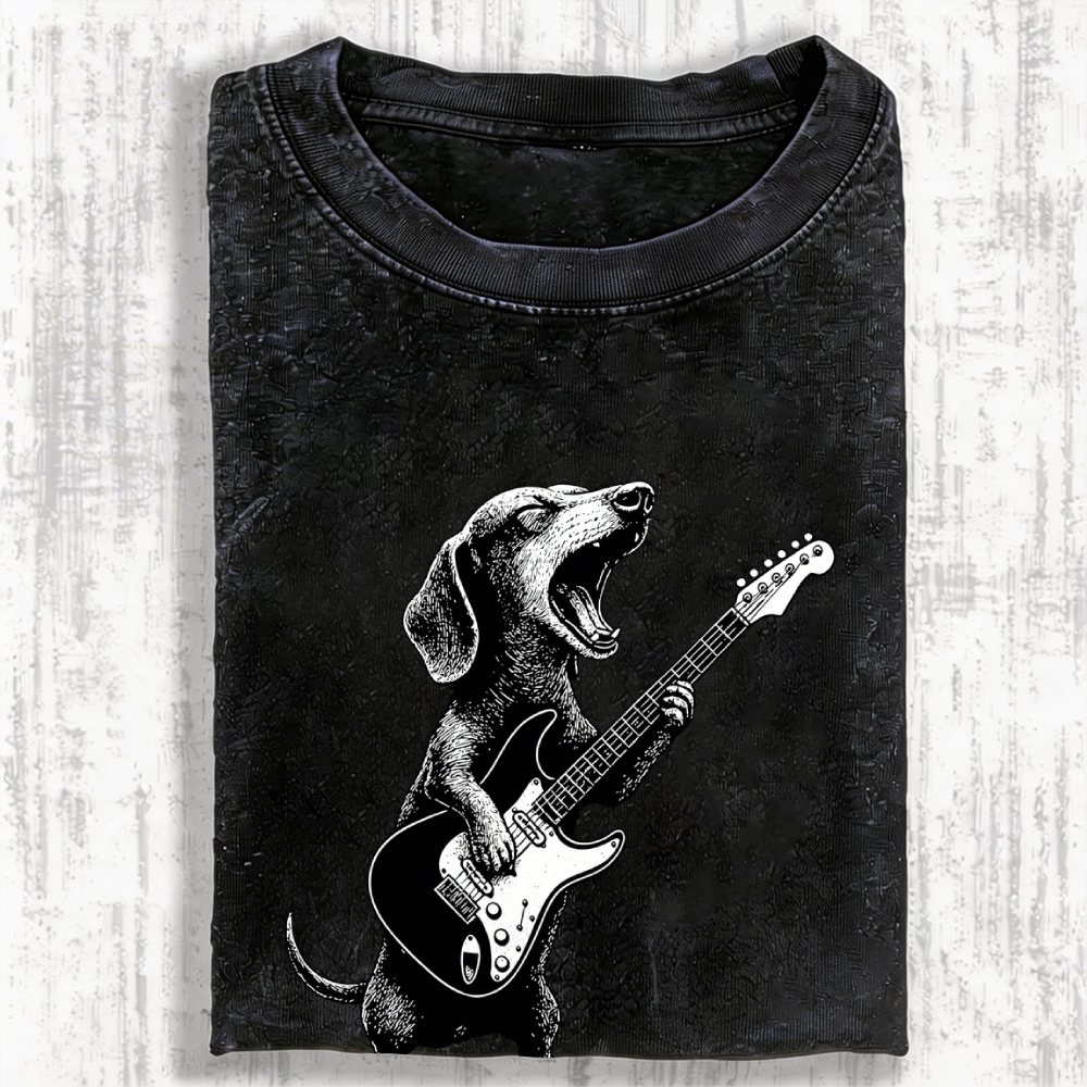 Vintage Dachshund Weenie Playing Guitar  Vintage Washed T-shirt