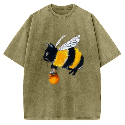 Funny Bee Cat Catching Mouse Vintage Washed T-shirt
