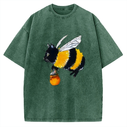 Funny Bee Cat Catching Mouse Vintage Washed T-shirt