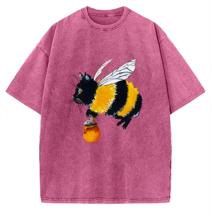 Funny Bee Cat Catching Mouse Vintage Washed T-shirt