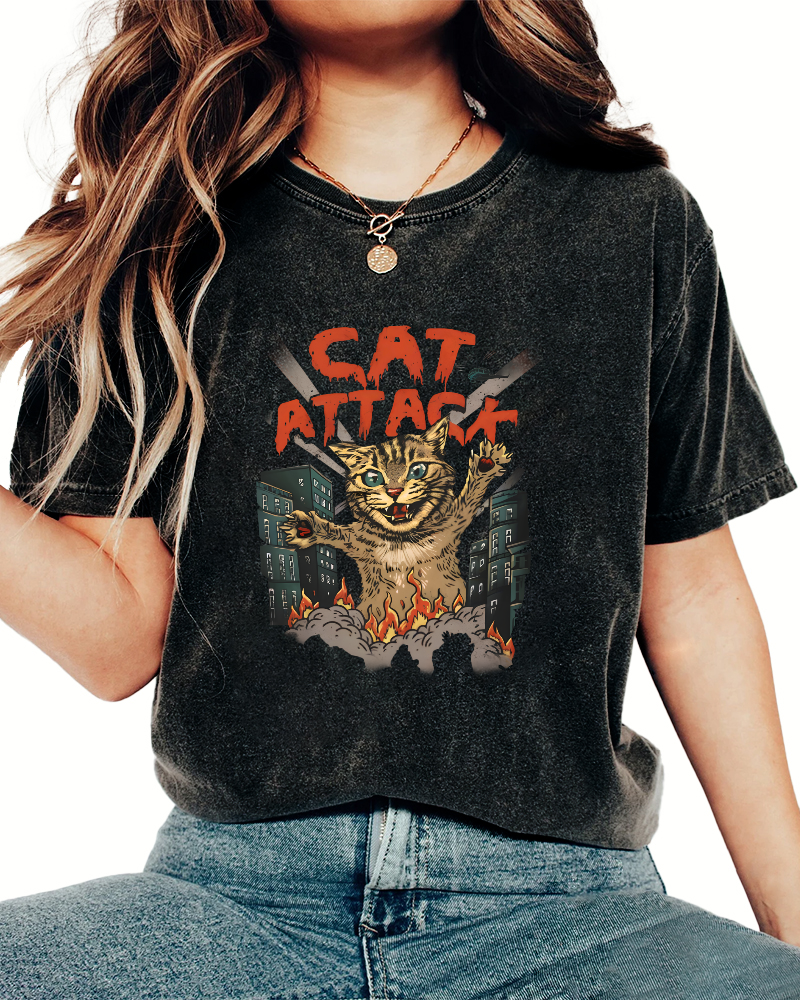 Japanese Cat Pattern Vintage Distressed T-shirt-Zazasy