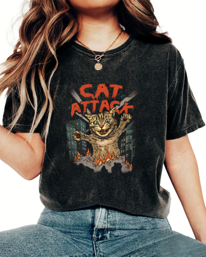Japanese Cat Pattern Vintage Distressed T-shirt-Zazasy