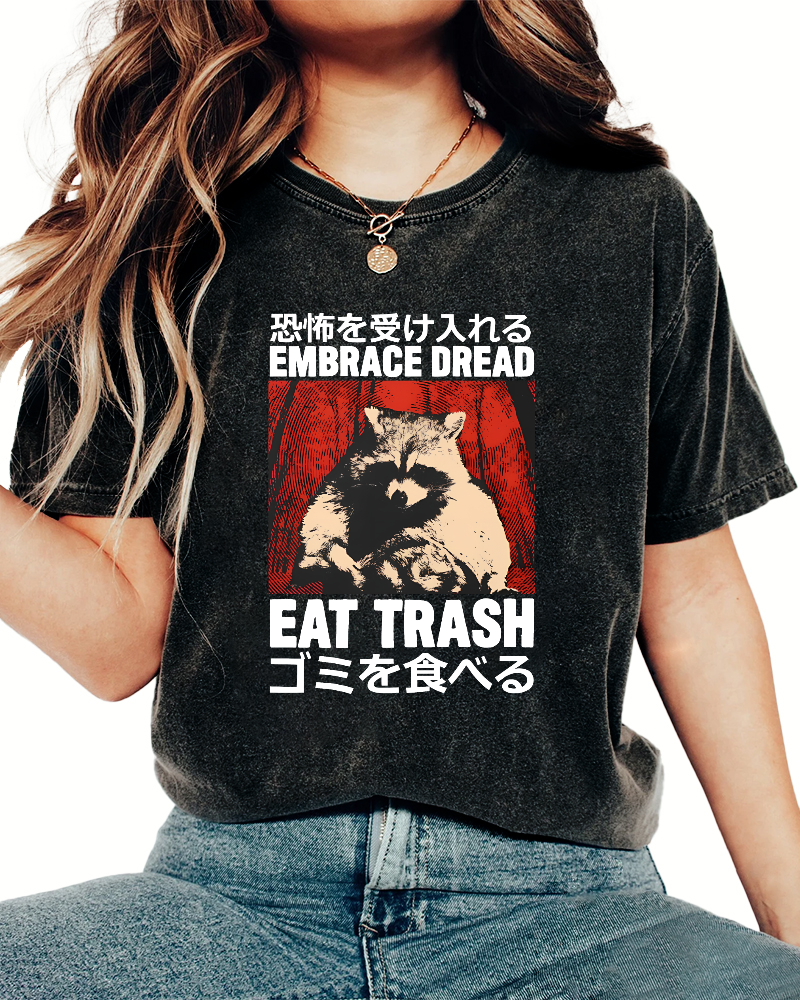 Raccoon Pattern Japanese Style Vintage Distressed T-shirt-Zazasy