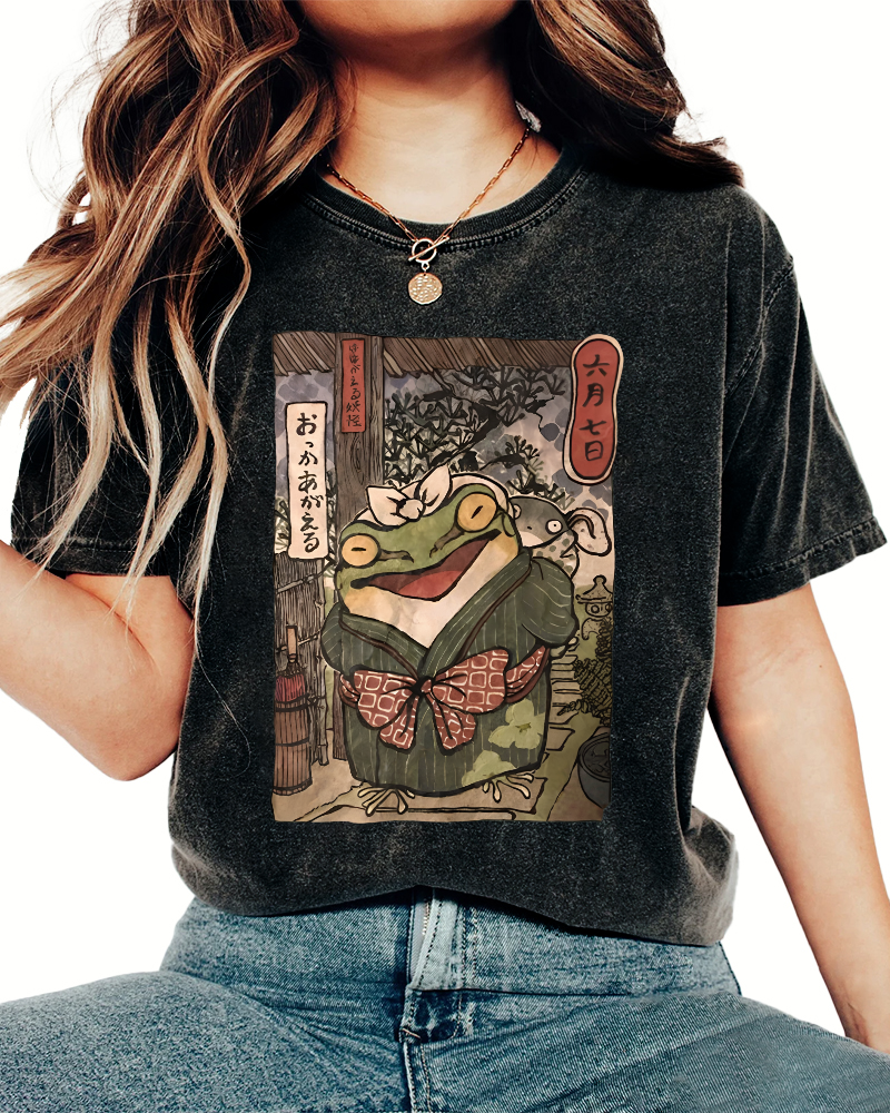 A Warm Family Of Frogs Vintage Washed T-shirt-Zazasy