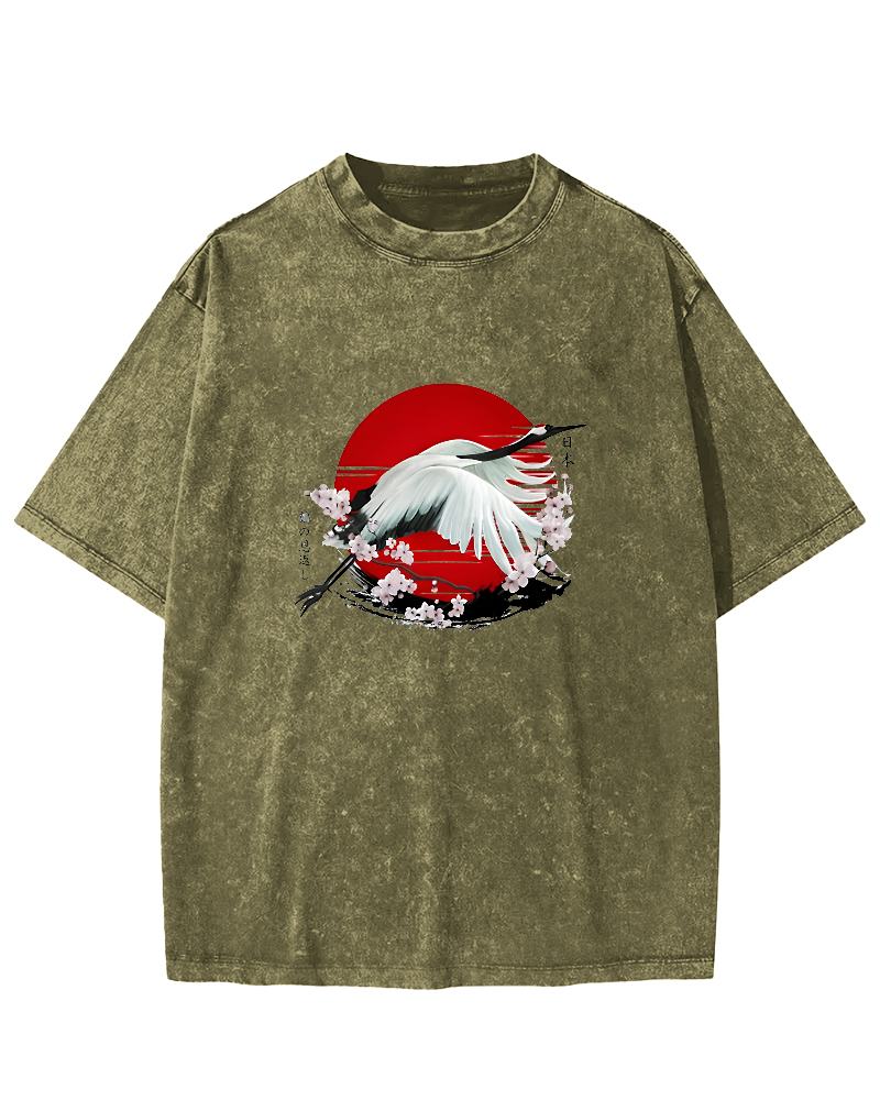 Japanese Flying Crane Pattern Vintage Distressed T-shirt-Zazasy