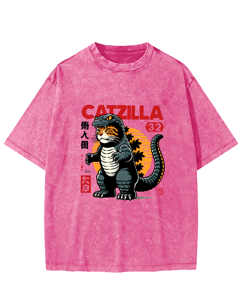 Japanese Mischievous Cat Pattern Vintage Distressed T-shirt-Zazasy