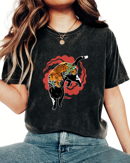 Tiger and Cat Pattern Vintage Distressed T-shirt-Zazasy