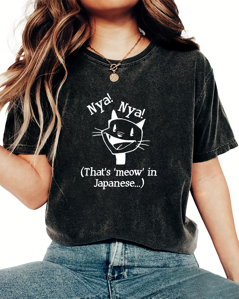 Cute Cat Pattern Vintage Distressed T-shirt-Zazasy