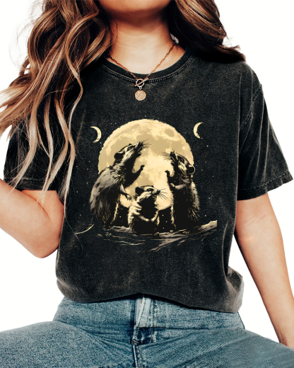 The Mouse Under the Moonlight Vintage Distressed T-shirt-Zazasy