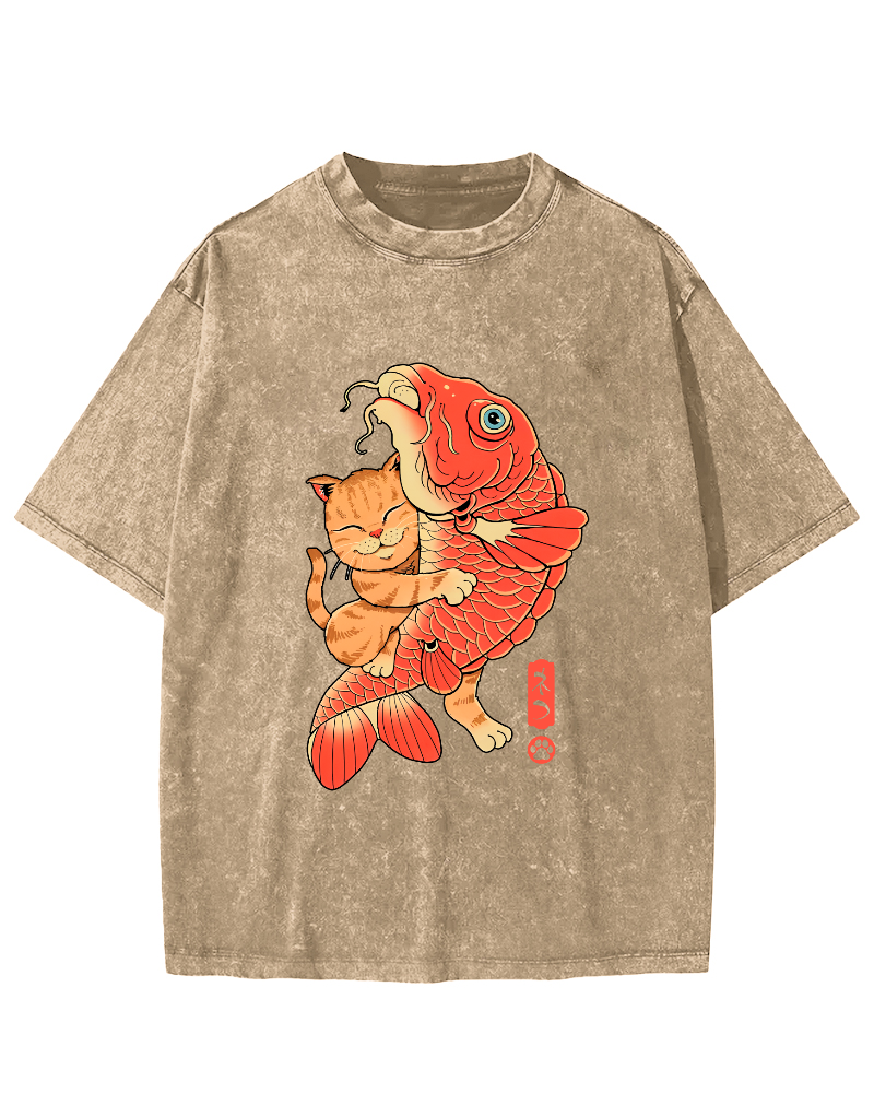Japanese Style Cat Holding Koi Fish Vintage Distressed T-shirt-Zazasy