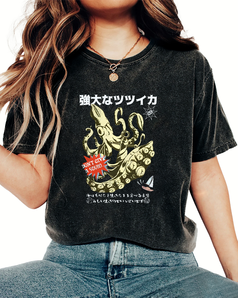 Powerful Japanese Style Octopus Vintage Distressed T-shirt-Zazasy
