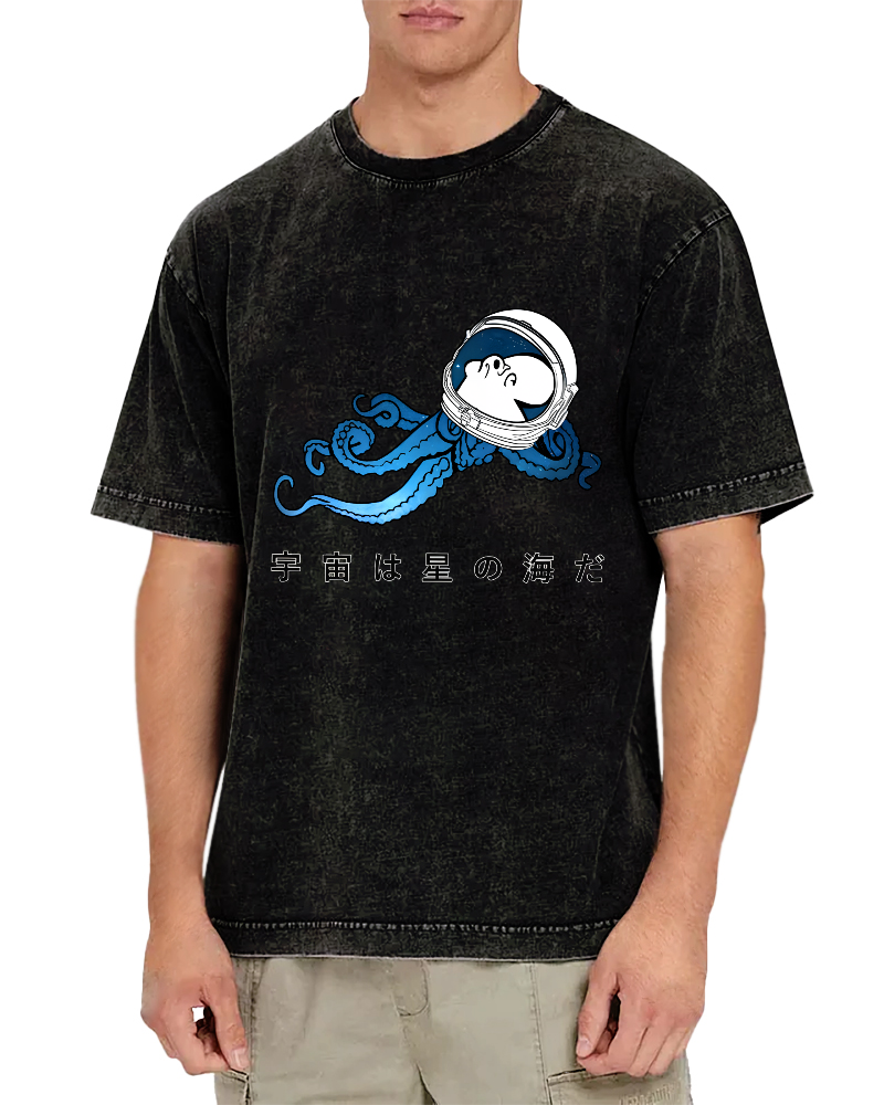 Japanese Style Octopus In Space Vintage Distressed T-shirt-Zazasy