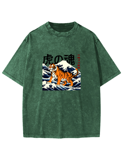 Japanese Tiger Soul Pattern Vintage Distressed T-shirt-Zazasy
