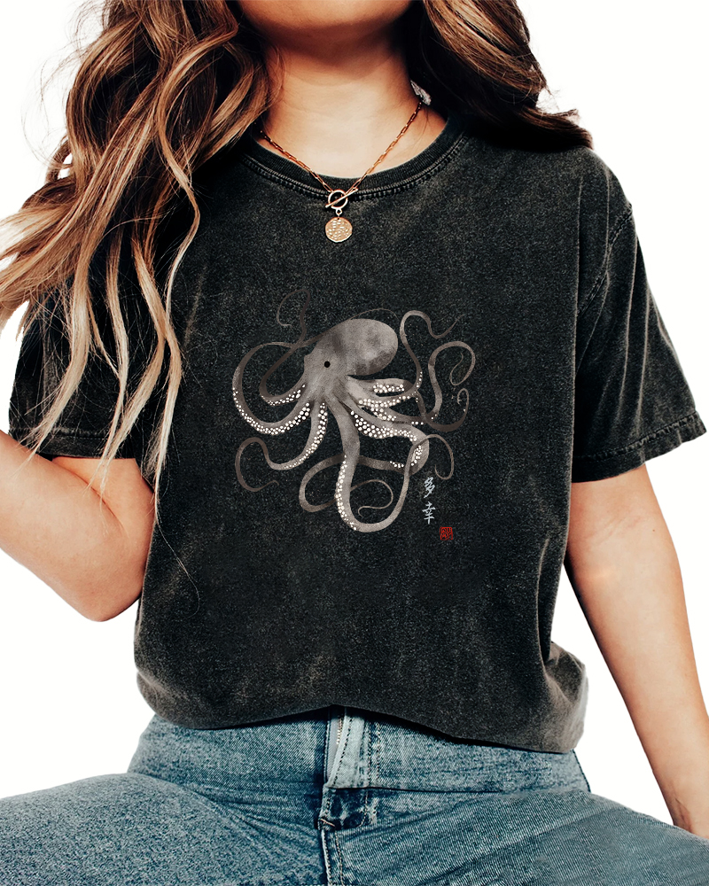 Japanese Octopus Pattern Vintage Distressed T-shirt-Zazasy