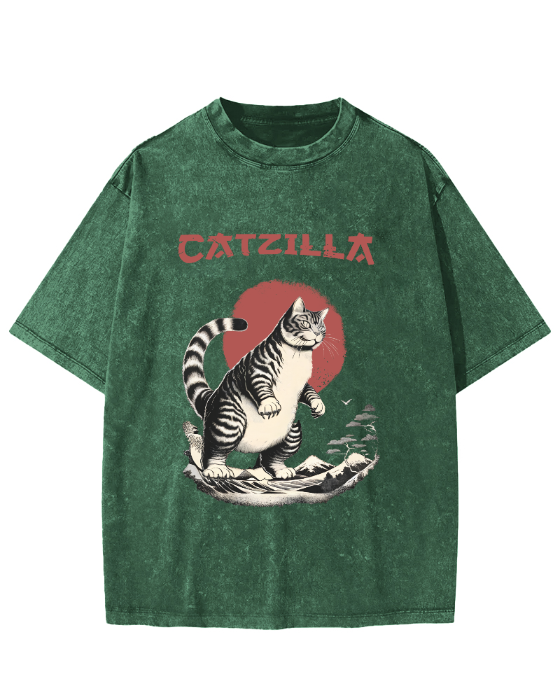 Japanese Cute Cat Vintage Distressed T-shirt-Zazasy