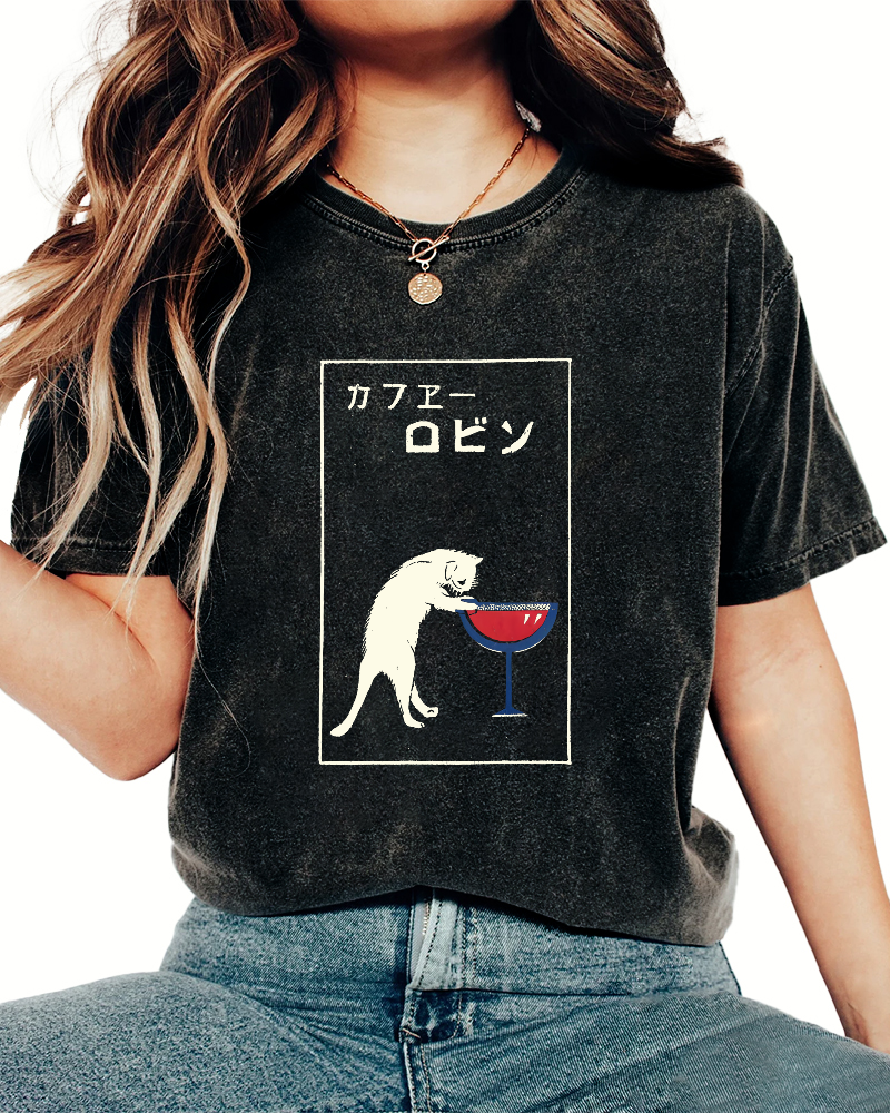 Japanese Script Red wine cat Vintage Distressed T-shirt-Zazasy