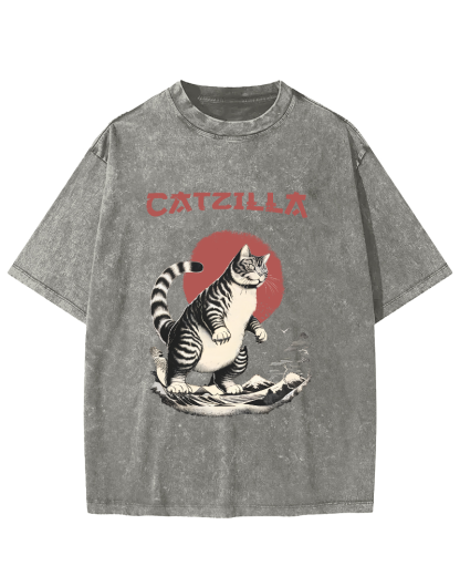 Japanese Cute Cat Vintage Distressed T-shirt-Zazasy